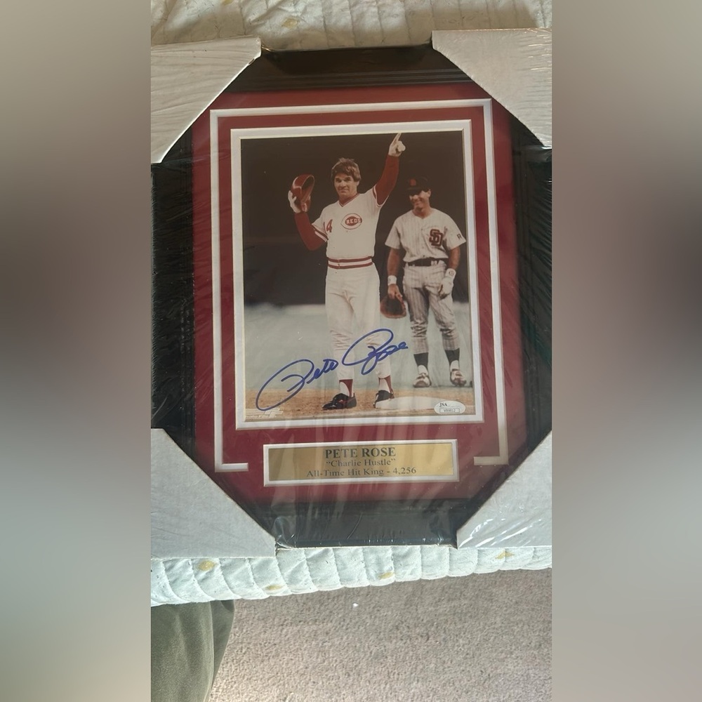 Autographed Pete Rose Photograph